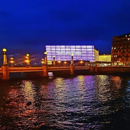 Habitación Amplia Con Baño Privado A Pasos De La Playa, En Piso Compartido San Sebastián