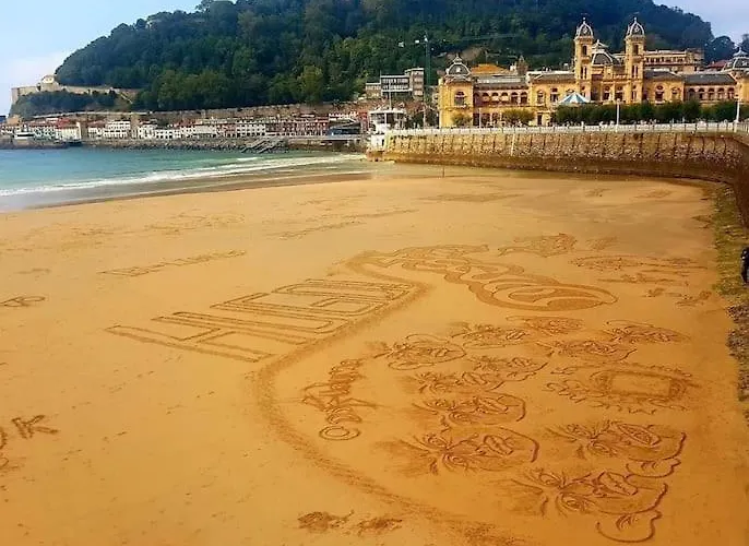 Amplia Con Bano Privado A Pasos De La Playa, En Piso Compartido Séjour chez l'habitant *