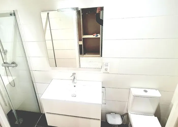 Amplia Con Bano Privado A Pasos De La Playa, En Piso Compartido Séjour chez l'habitant