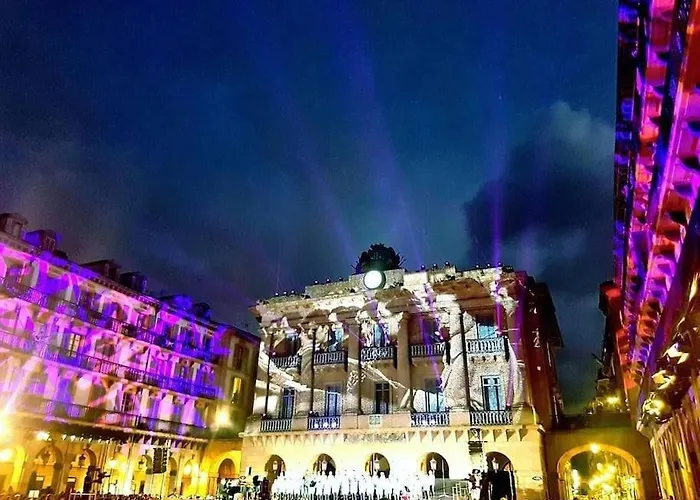 Amplia Con Bano Privado A Pasos De La Playa, En Piso Compartido Проживання в сім'ї *